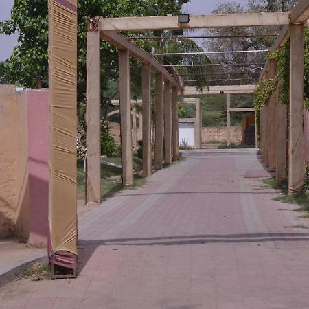 Hotel Saroop Vilas Palace Alwar Buitenkant foto