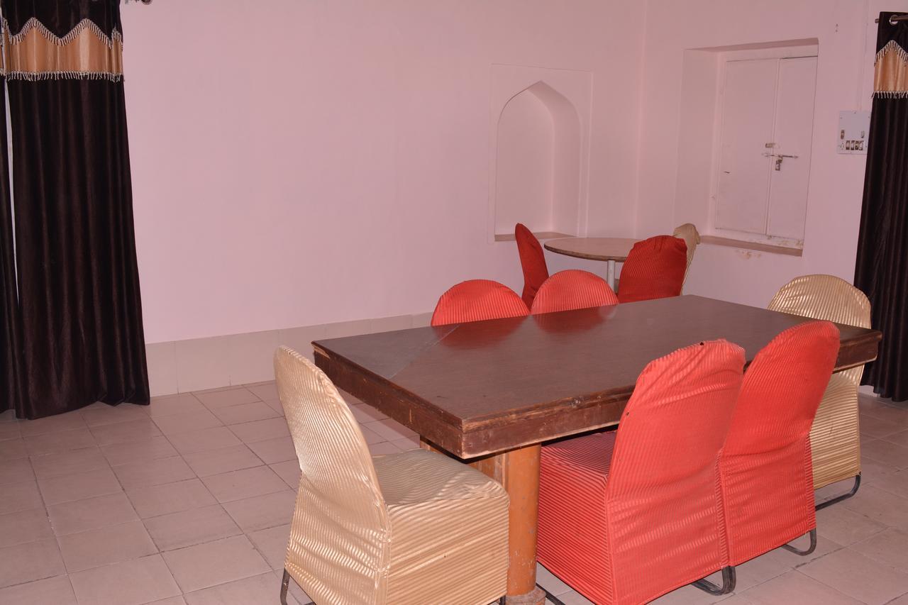 Hotel Saroop Vilas Palace Alwar Buitenkant foto